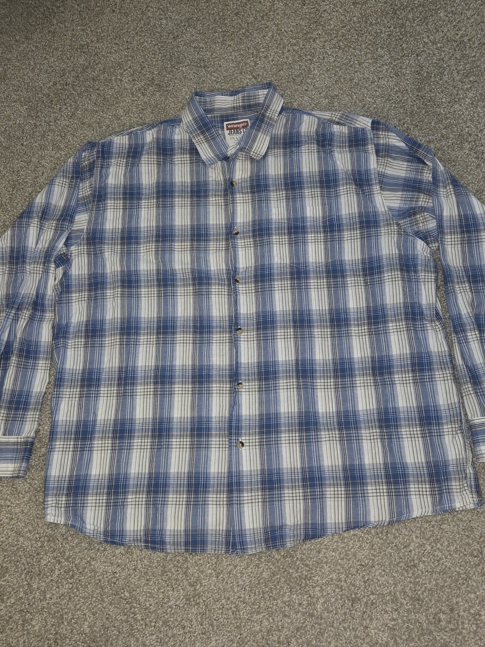 Wrangler Blue & White Plaid Long-Sleeve Button-Down Shirt